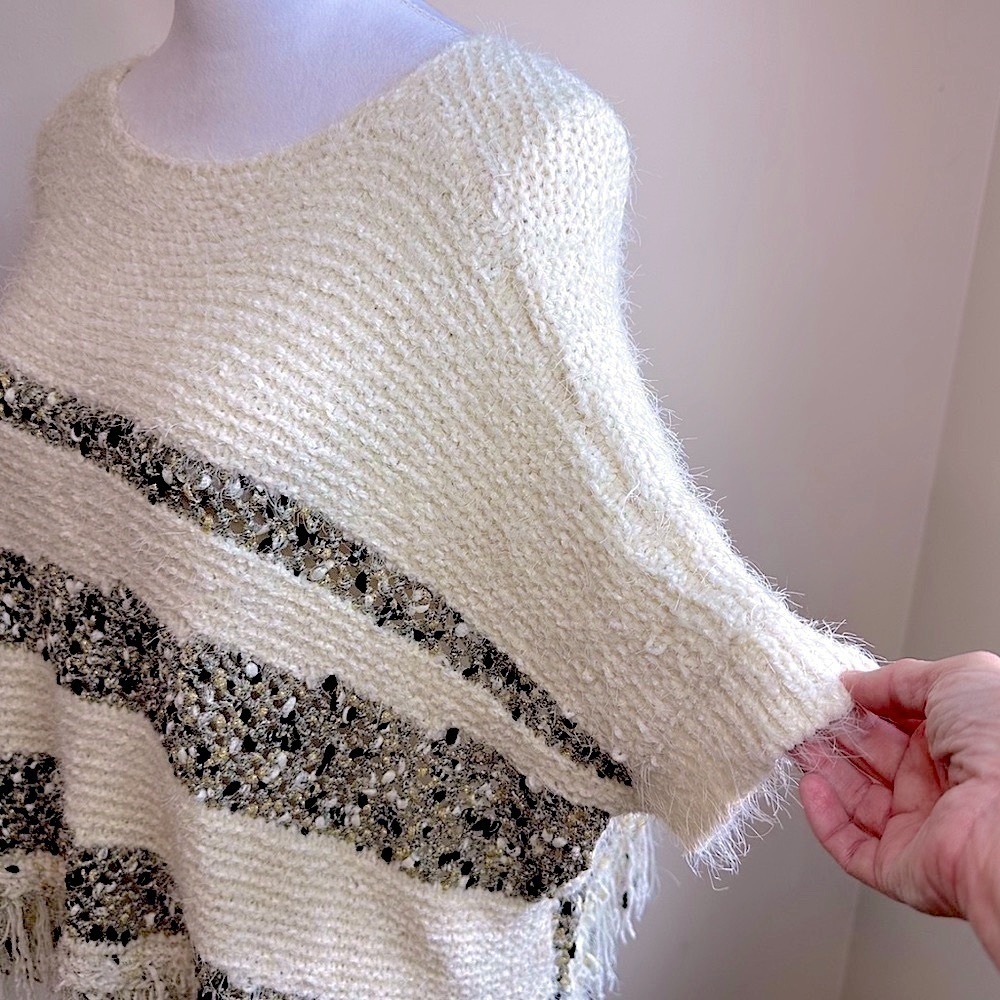 NWT Anthropologie Moth Crewneck Ivory with Metallic Thread Poncho Size Small - Picture 14 of 15